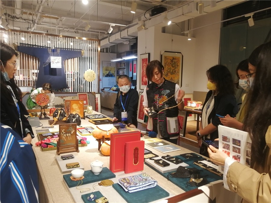 1644806799965 1644806799965